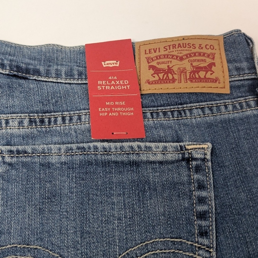 NWT Levi's 414 Relaxed Fit Straight Leg Mid Rise Jeans Women's Size 33x30 - Picture 13 of 16
